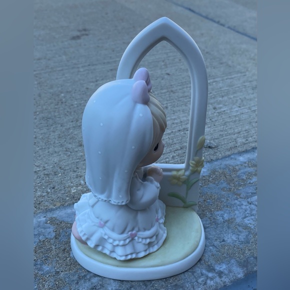 Precious Moments May Your Future Be Blessed Figurine - Picture 7 of 8